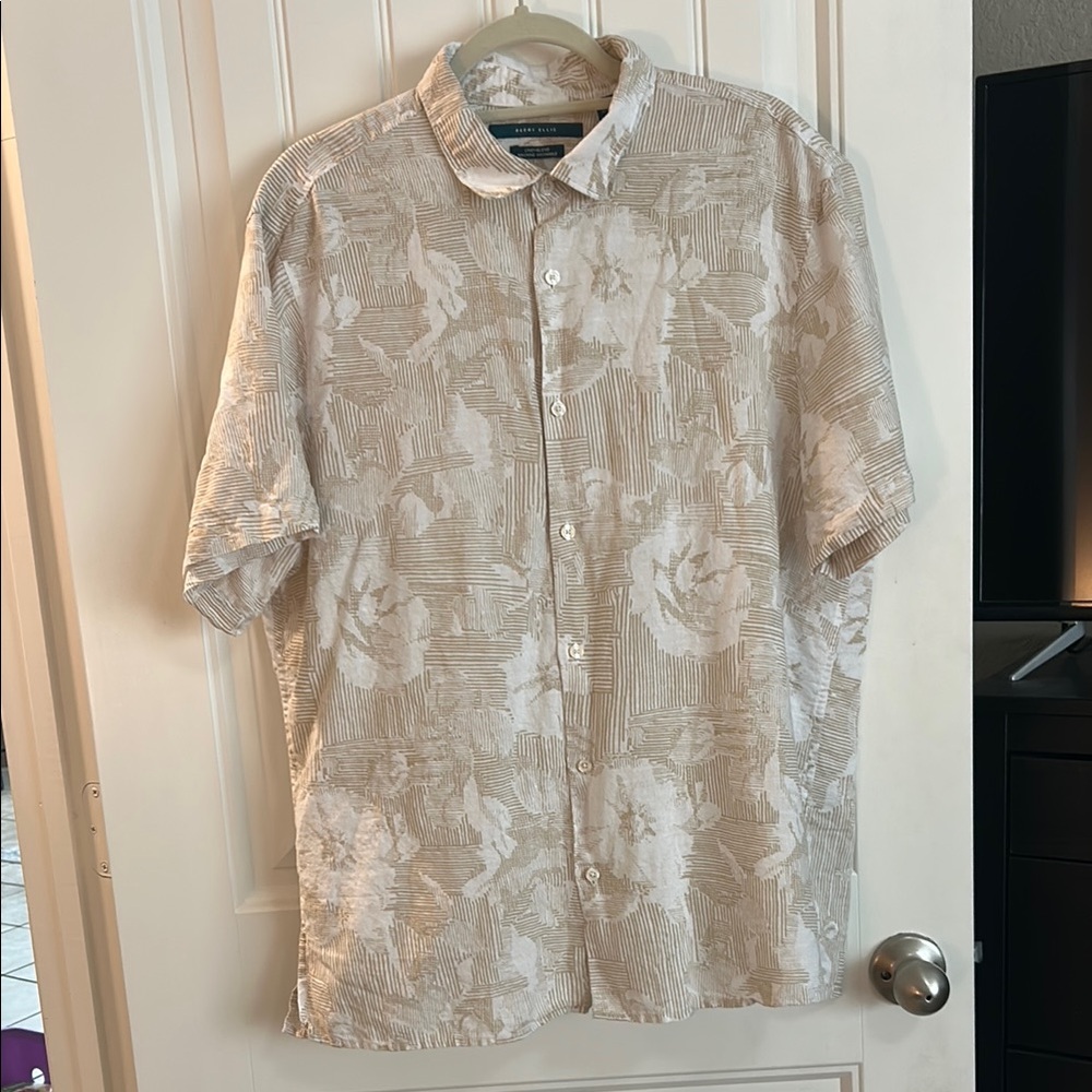 Perry Ellis Tan and White Casual Button Down Shirt XL